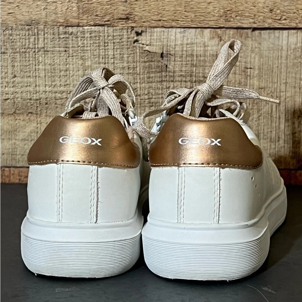 Geox Respira Nashik Junior in Whit & Rose Gold size EU38 5.5 US sneakers - Picture 4 of 10